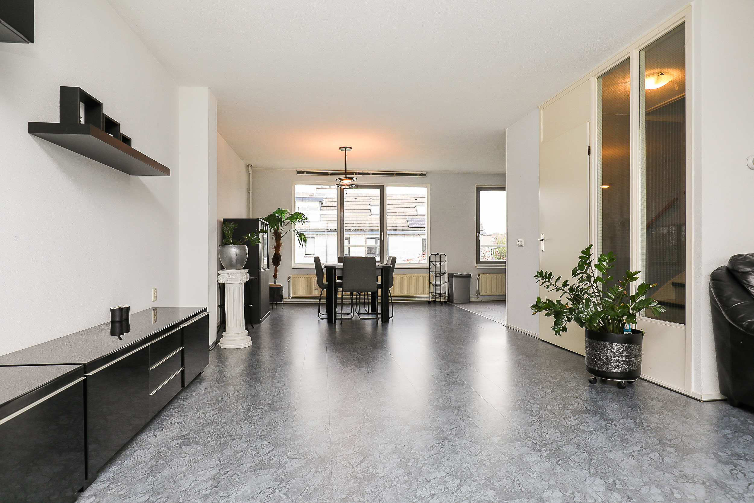 Reina Prinsen Geerligsdreef 71 , 2135 HS Hoofddorp 3