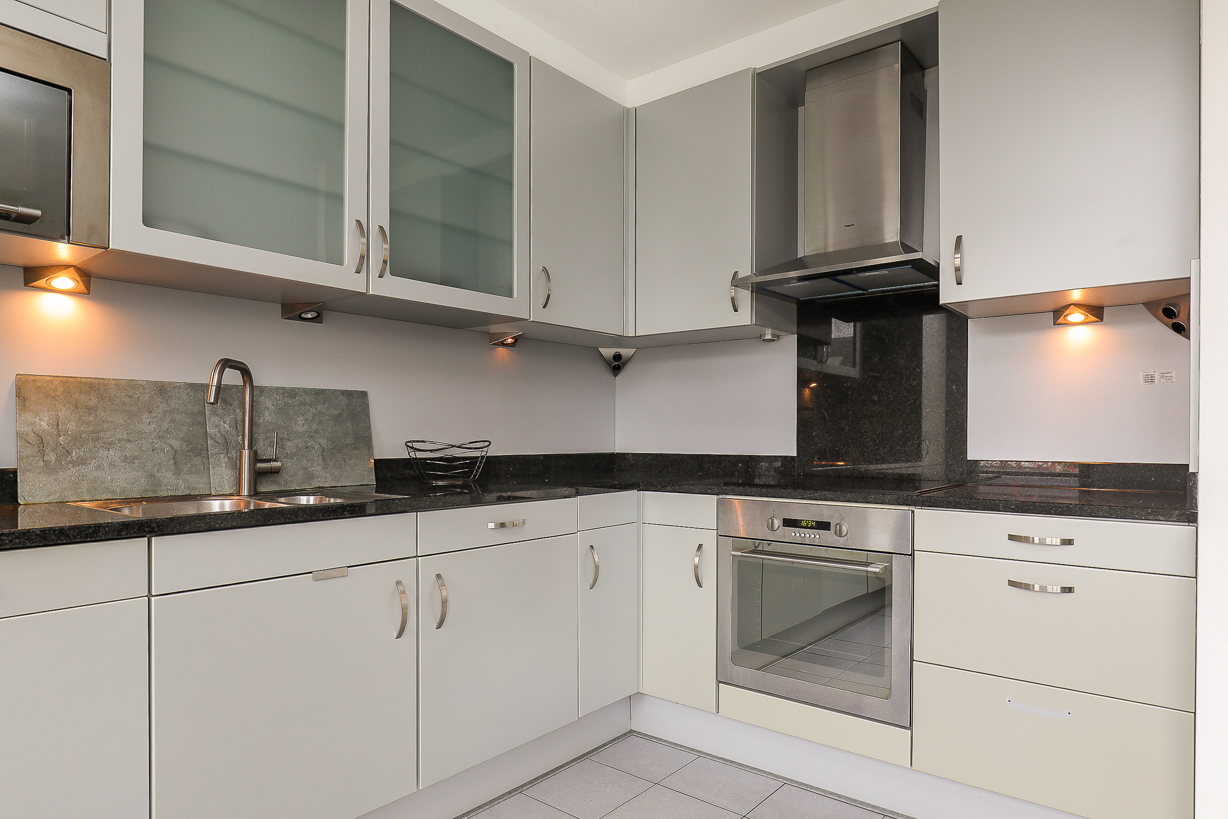 Reina Prinsen Geerligsdreef 71 , 2135 HS Hoofddorp 18